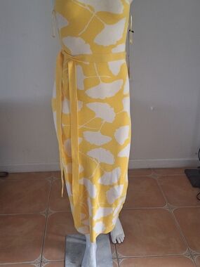 Expectacular Diane Von Furstenberg Yellow and White Floral Maxi Summer Sz Xs-S